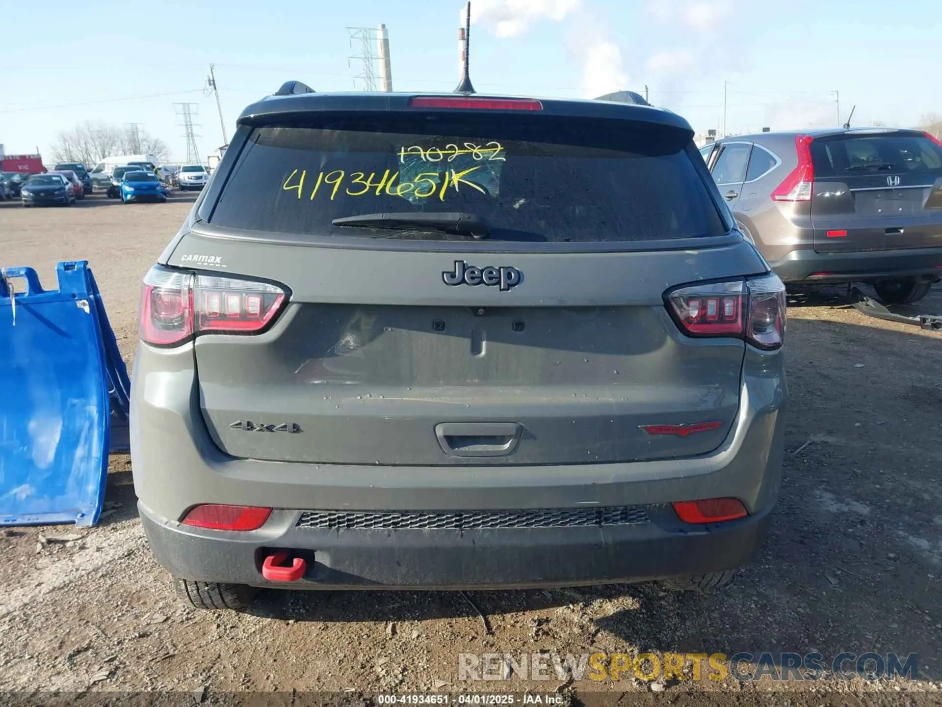 16 Photograph of a damaged car 3C4NJDDB6NT170282 JEEP COMPASS 2022