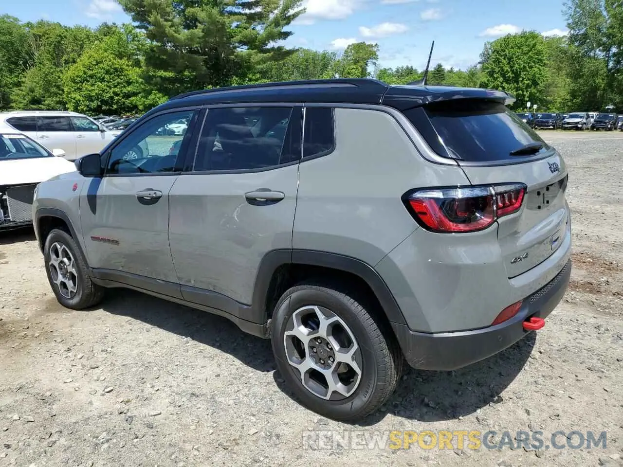 2 Photograph of a damaged car 3C4NJDDB7NT116361 JEEP COMPASS 2022