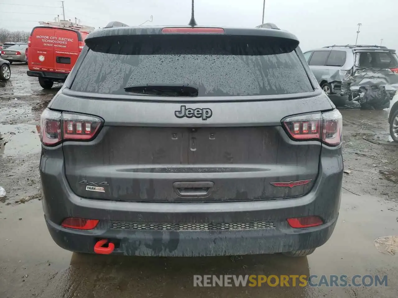 6 Photograph of a damaged car 3C4NJDDB7NT136660 JEEP COMPASS 2022