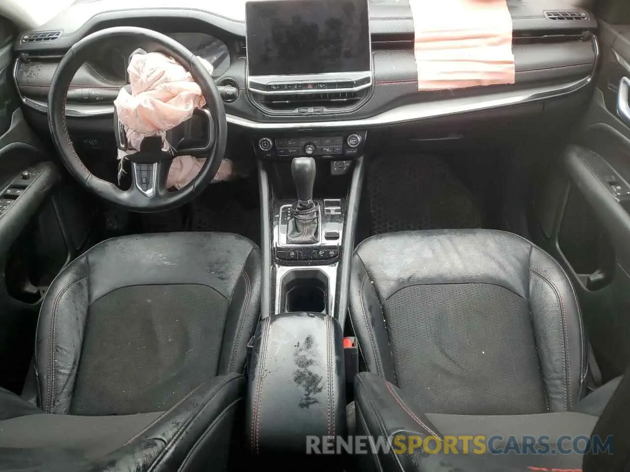 8 Photograph of a damaged car 3C4NJDDB7NT136660 JEEP COMPASS 2022
