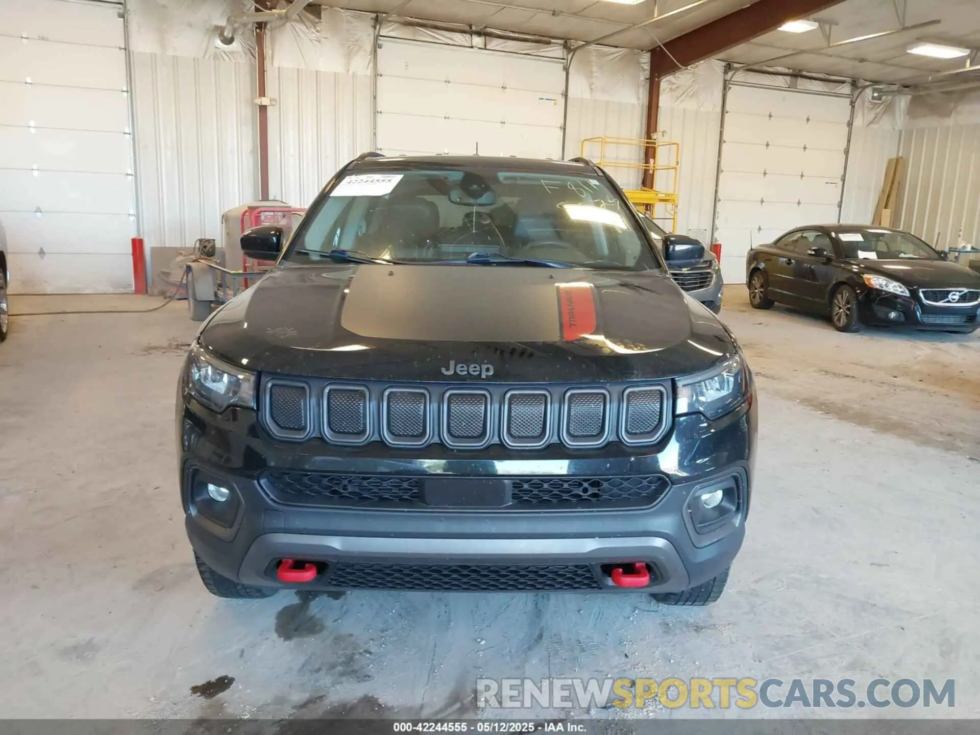 12 Photograph of a damaged car 3C4NJDDB7NT193831 JEEP COMPASS 2022