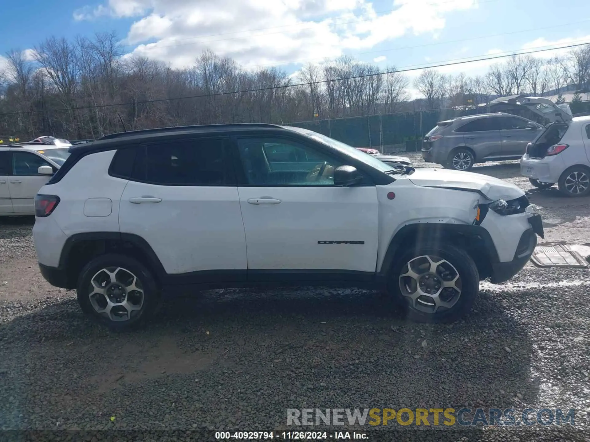 13 Photograph of a damaged car 3C4NJDDB7NT226018 JEEP COMPASS 2022