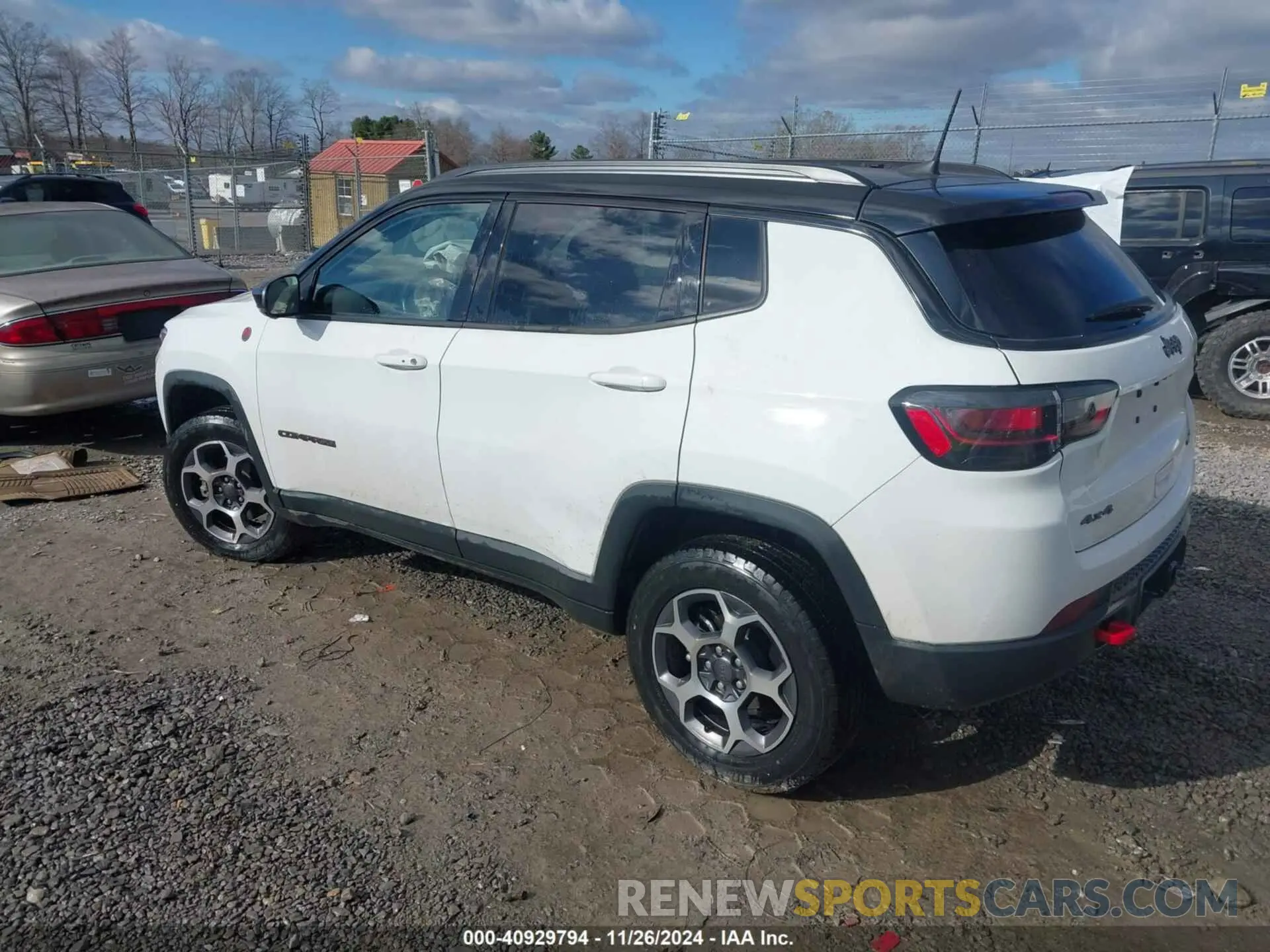 3 Photograph of a damaged car 3C4NJDDB7NT226018 JEEP COMPASS 2022