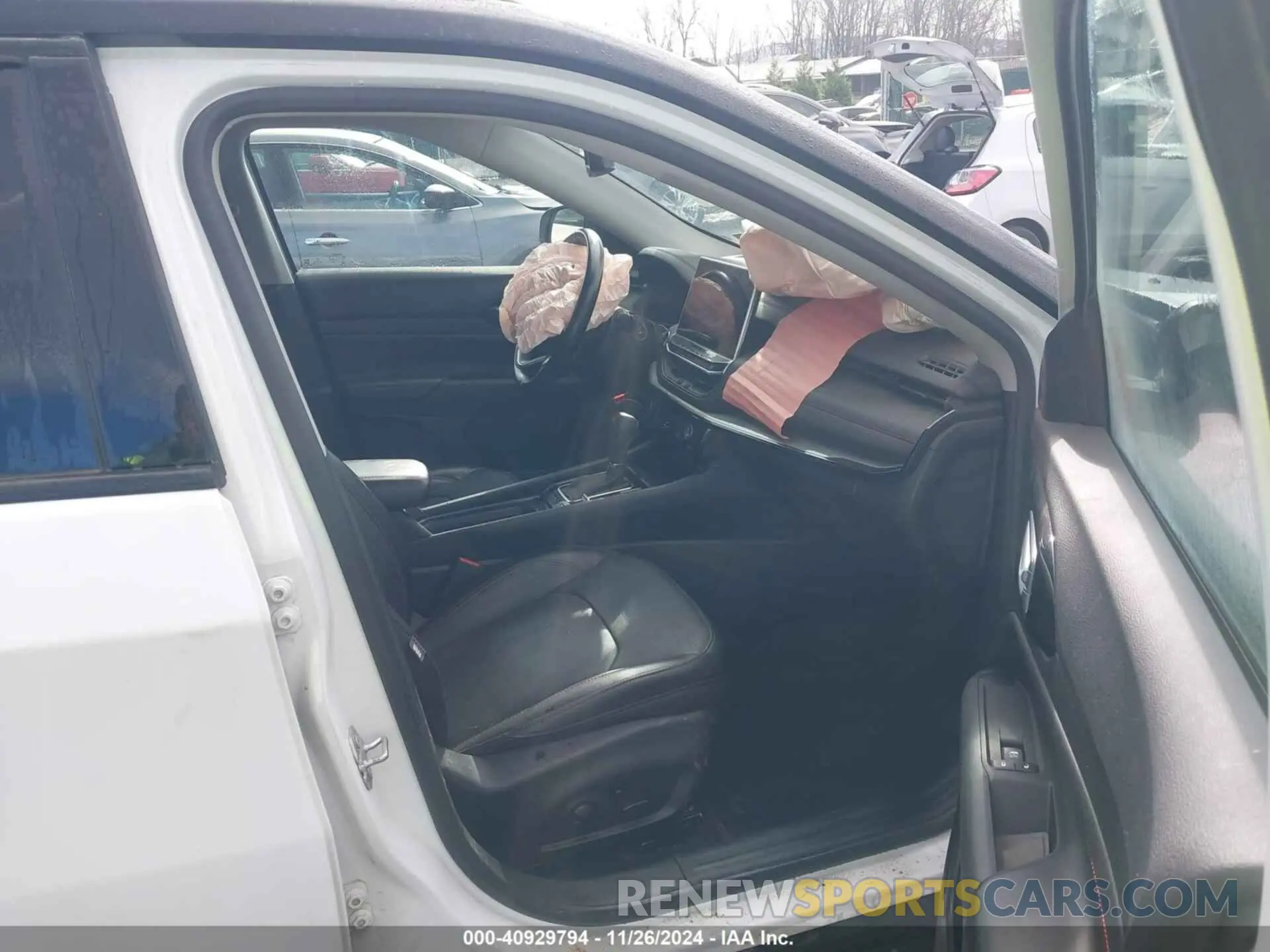 5 Photograph of a damaged car 3C4NJDDB7NT226018 JEEP COMPASS 2022