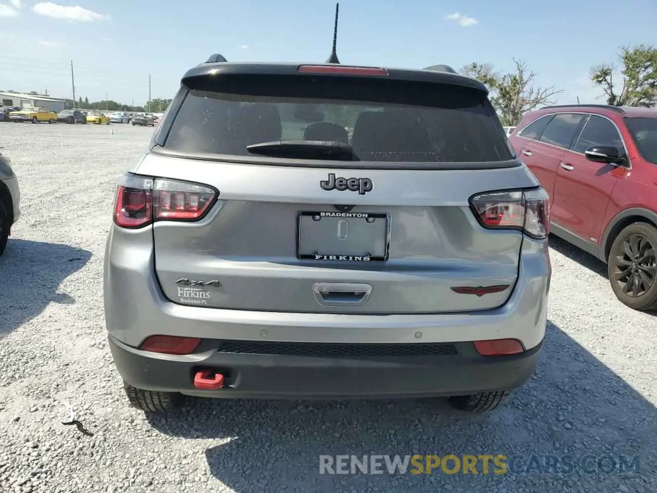 6 Photograph of a damaged car 3C4NJDDB8NT101366 JEEP COMPASS 2022