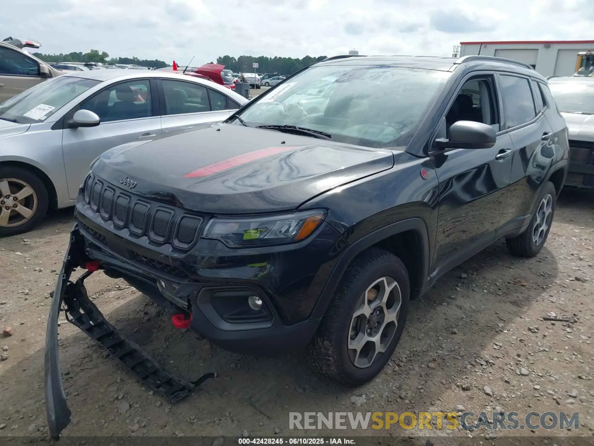 2 Photograph of a damaged car 3C4NJDDB8NT114134 JEEP COMPASS 2022