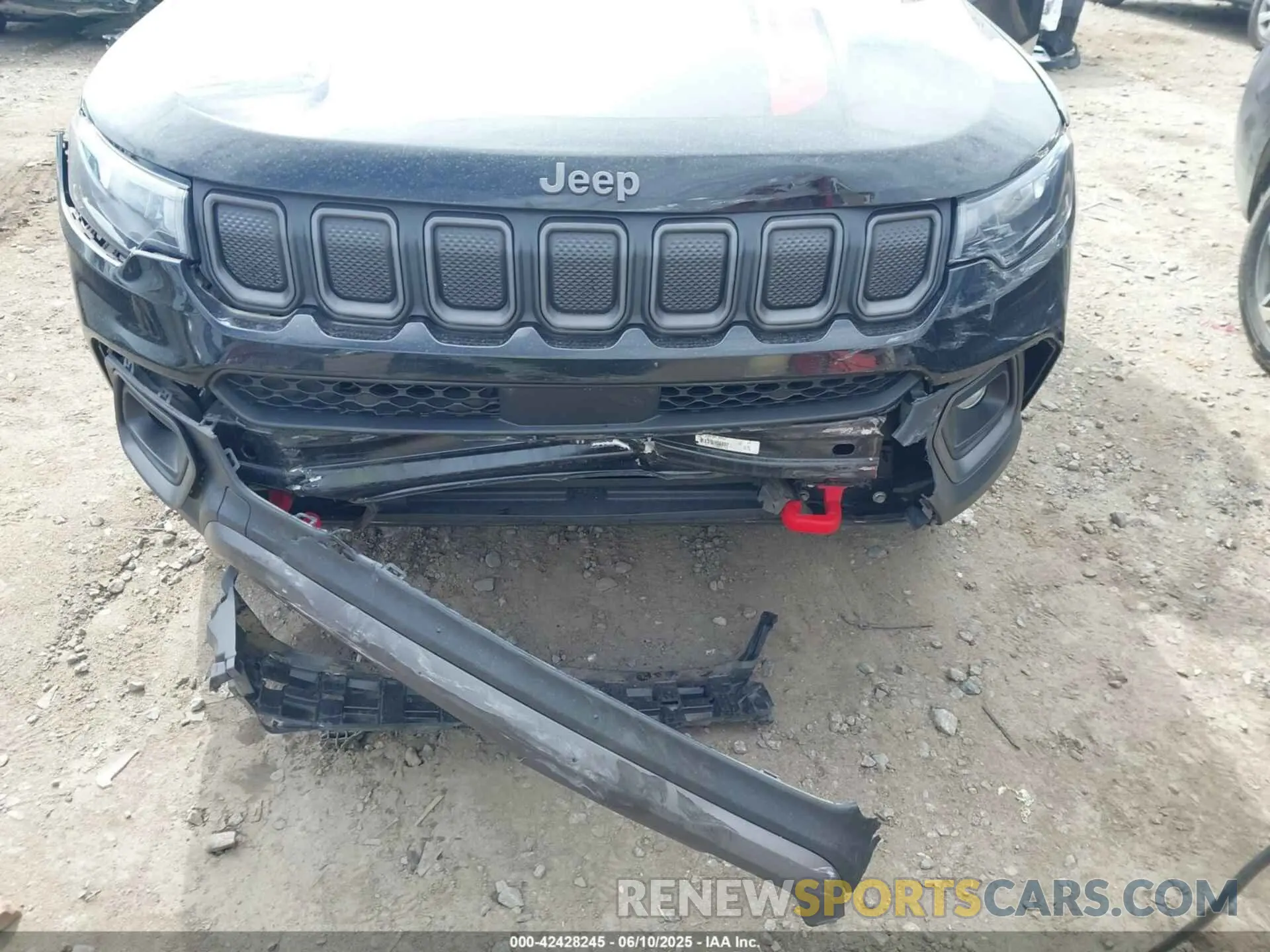 6 Photograph of a damaged car 3C4NJDDB8NT114134 JEEP COMPASS 2022