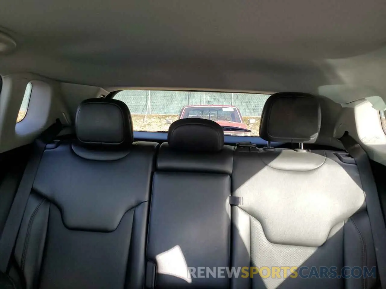 10 Photograph of a damaged car 3C4NJDDB8NT219448 JEEP COMPASS 2022