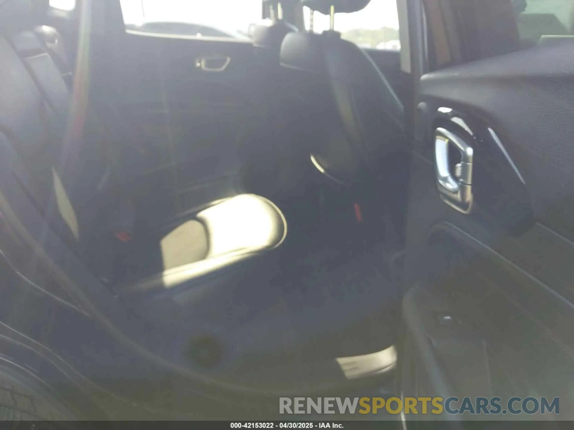 8 Photograph of a damaged car 3C4NJDDB8NT226237 JEEP COMPASS 2022