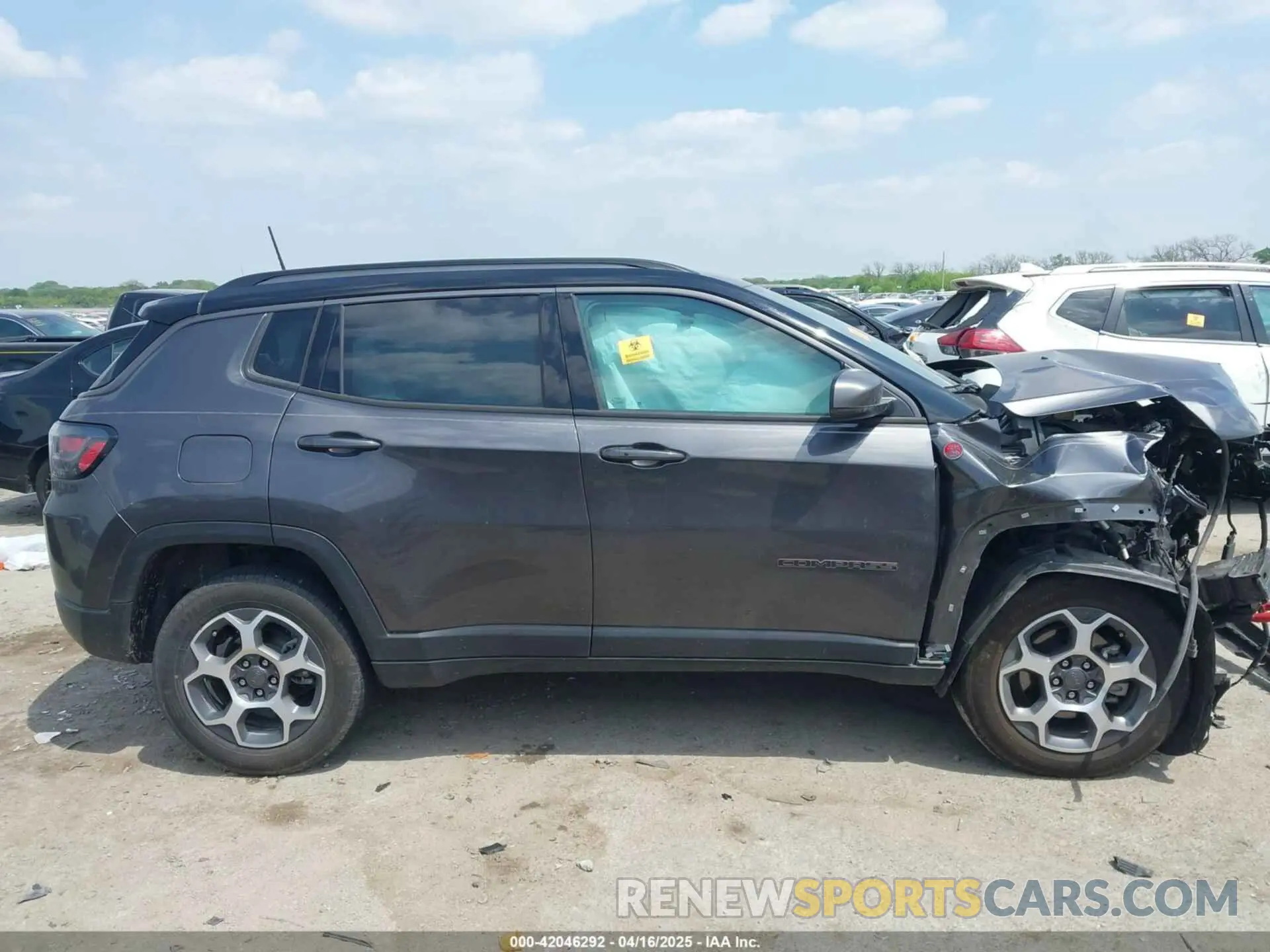 12 Photograph of a damaged car 3C4NJDDBXNT157230 JEEP COMPASS 2022