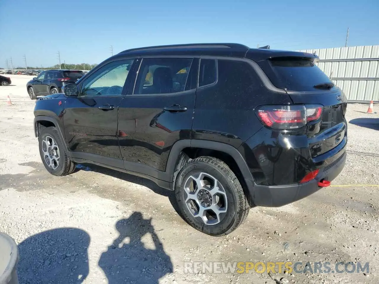 2 Photograph of a damaged car 3C4NJDDBXNT176019 JEEP COMPASS 2022
