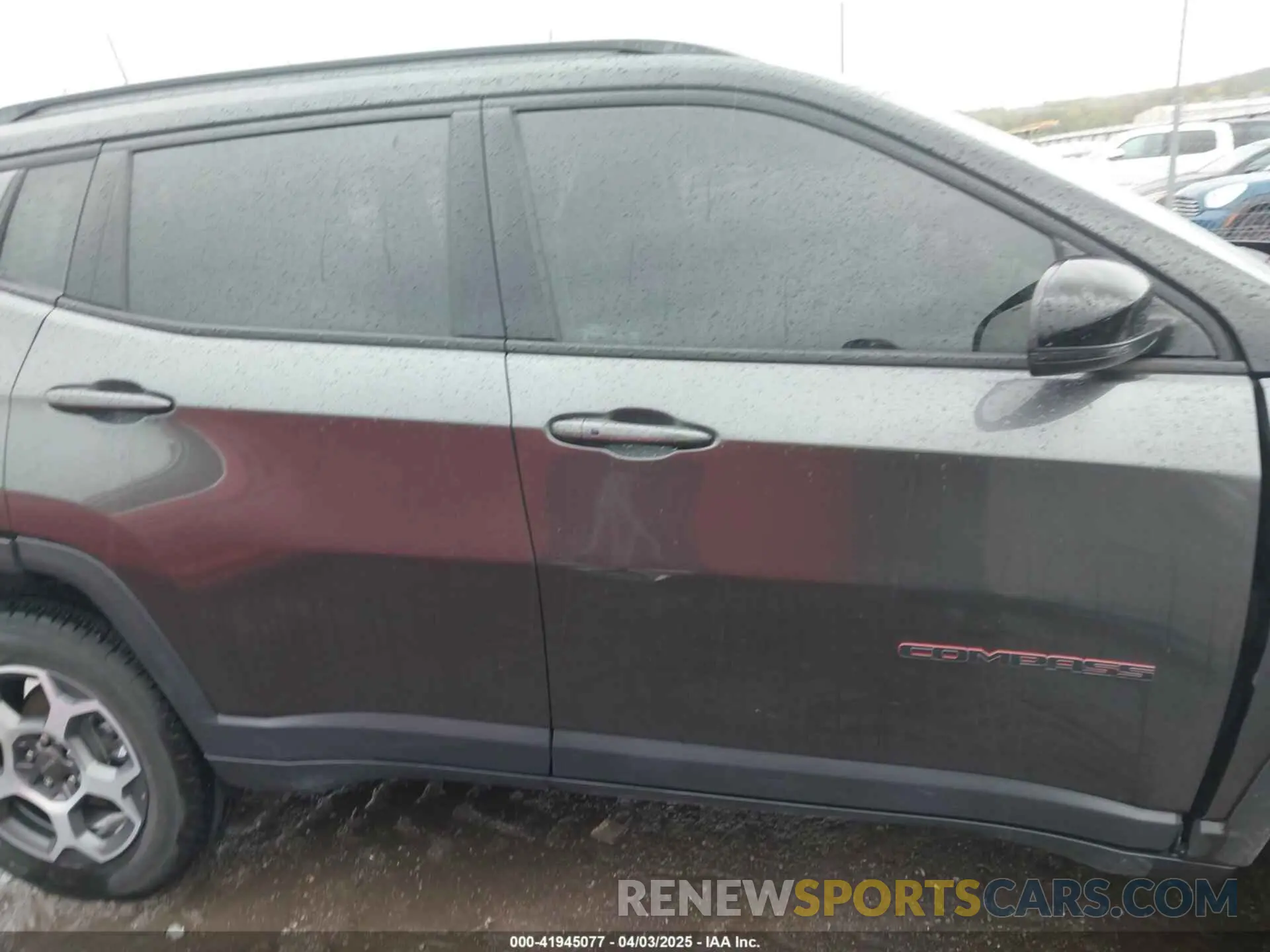 14 Photograph of a damaged car 3C4NJDDBXNT206118 JEEP COMPASS 2022
