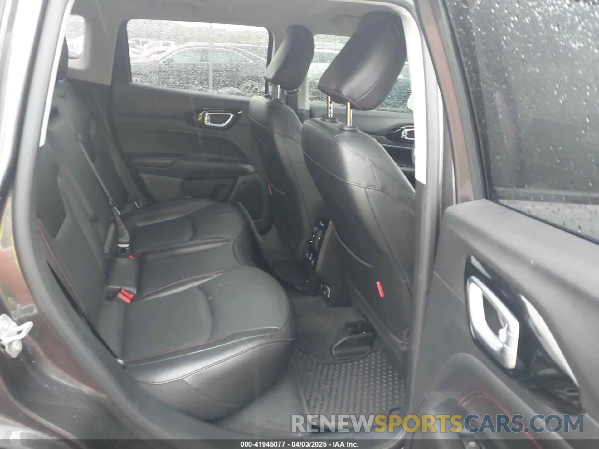 8 Photograph of a damaged car 3C4NJDDBXNT206118 JEEP COMPASS 2022