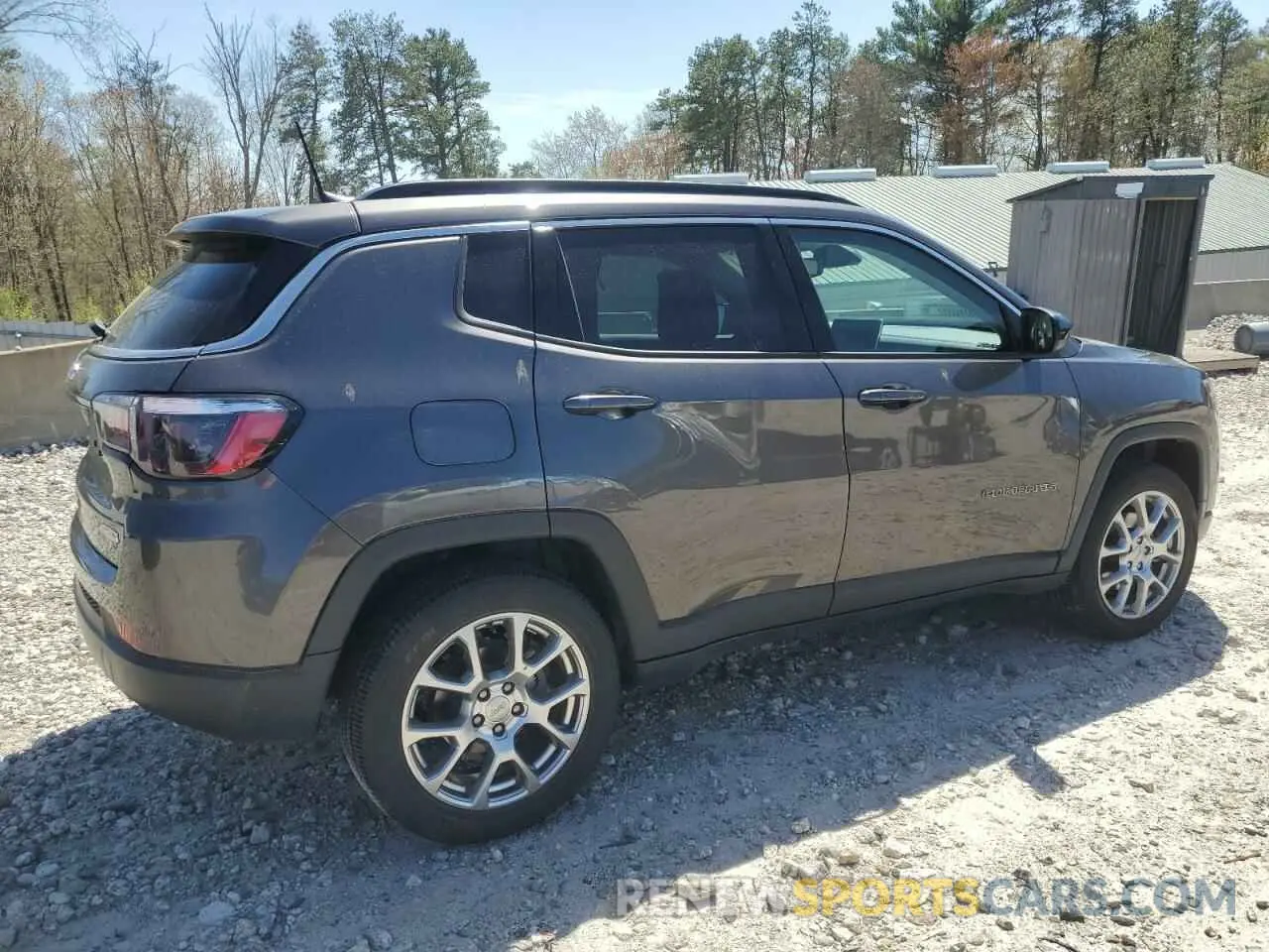 3 Photograph of a damaged car 3C4NJDFB2NT164072 JEEP COMPASS 2022