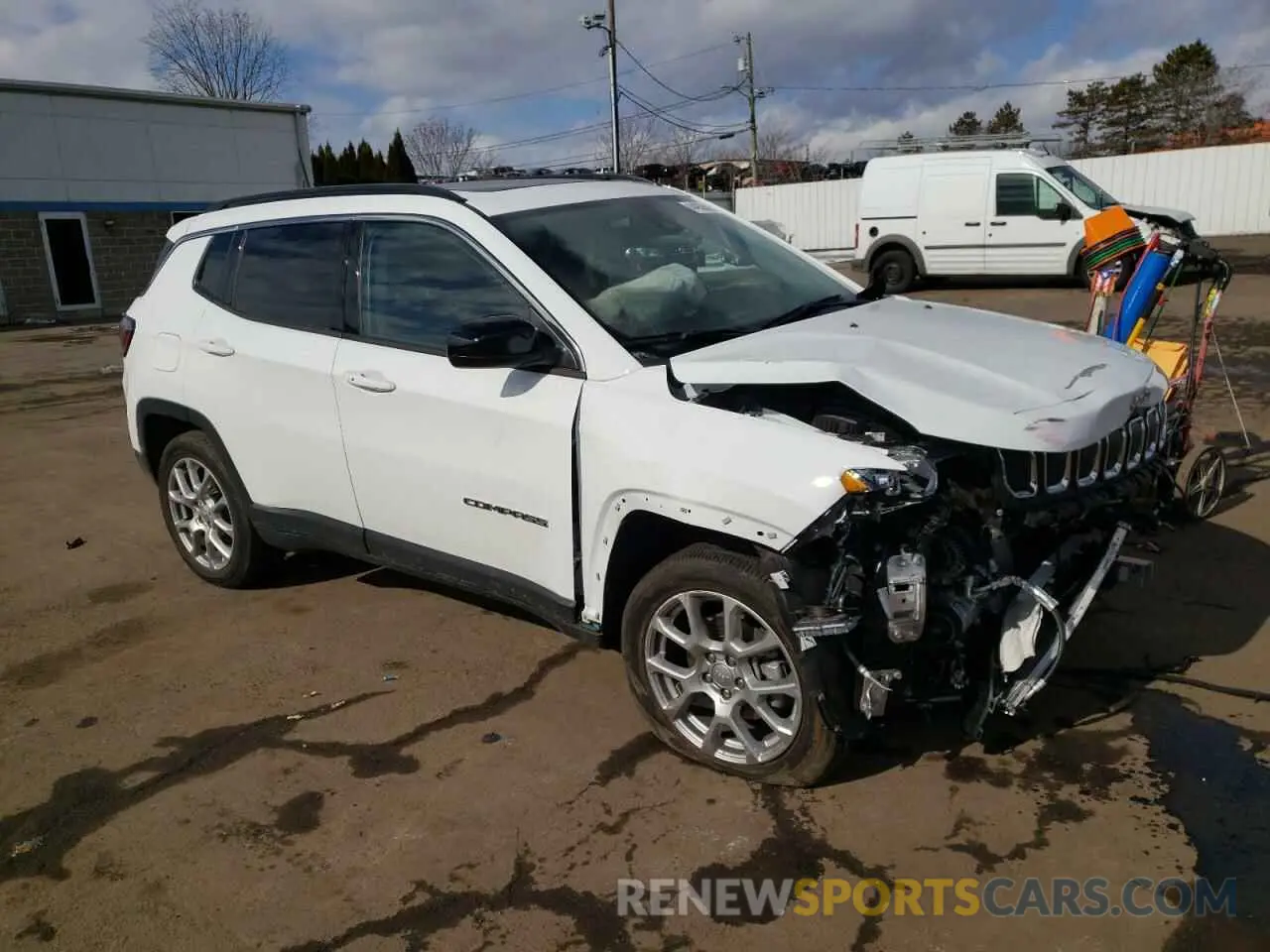 4 Photograph of a damaged car 3C4NJDFB2NT209639 JEEP COMPASS 2022