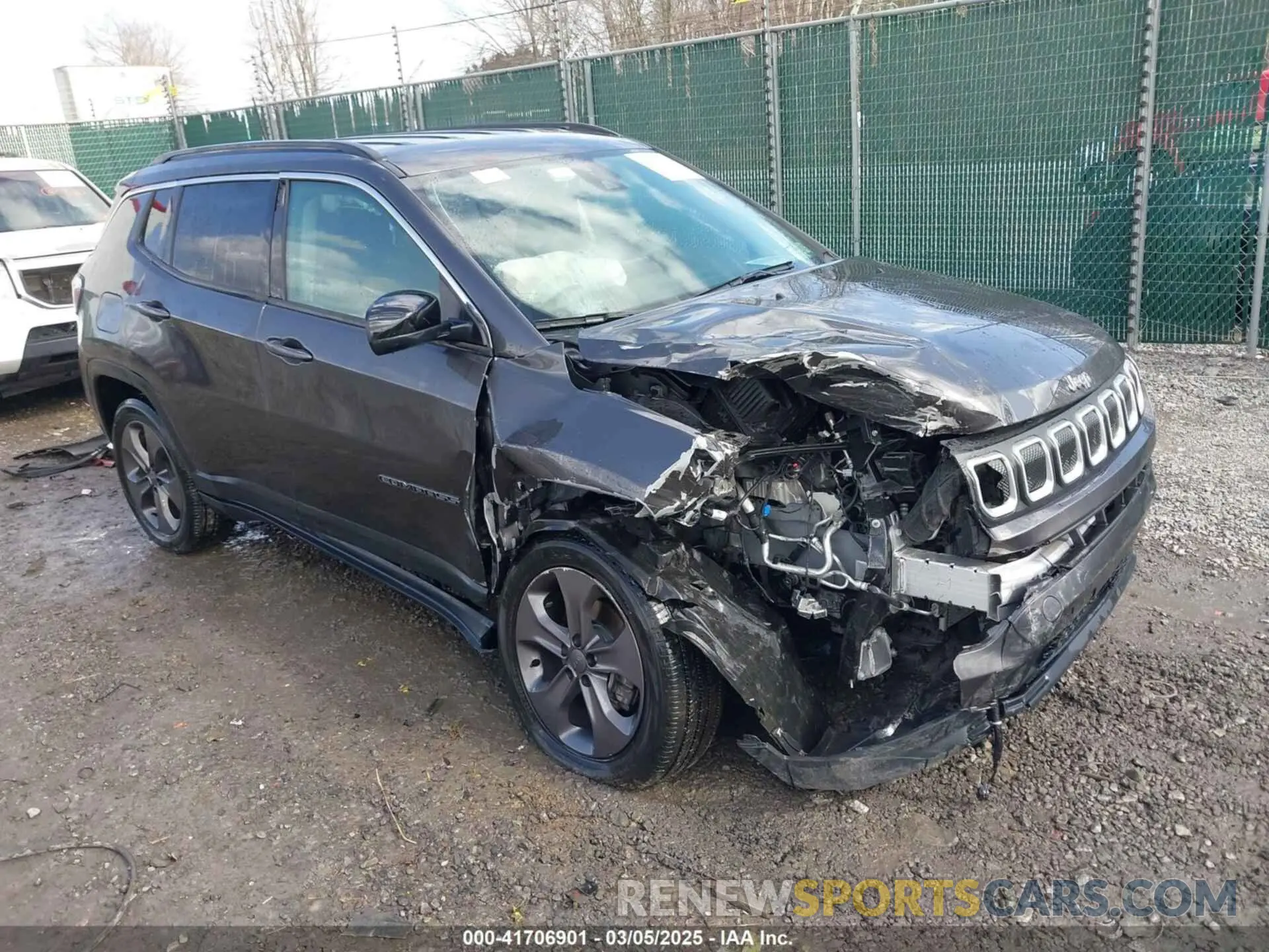 1 Photograph of a damaged car 3C4NJDFB3NT144607 JEEP COMPASS 2022