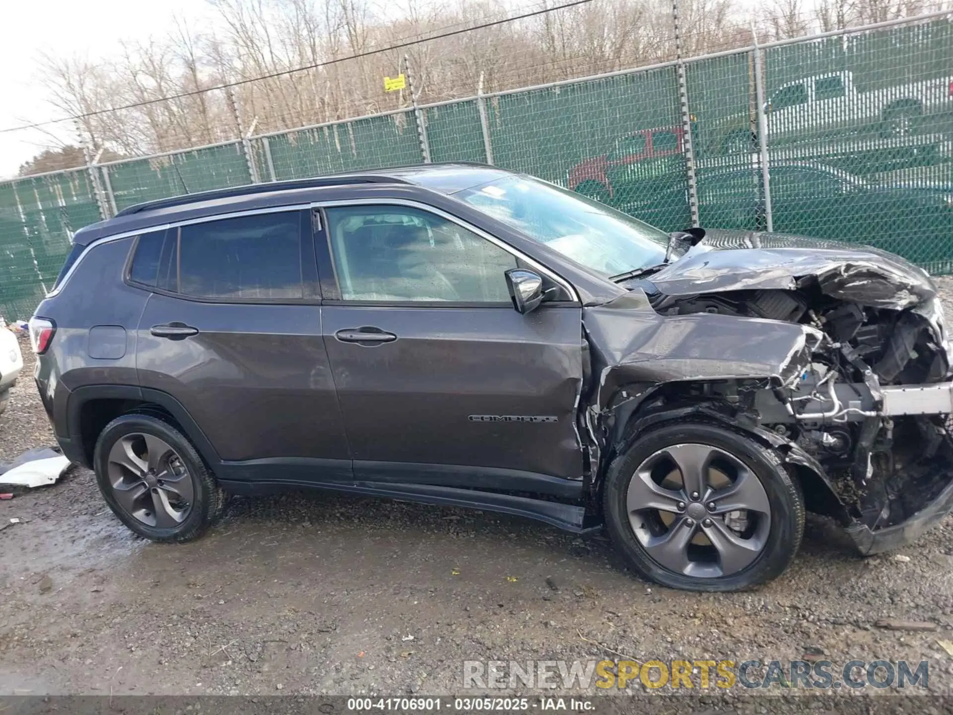14 Photograph of a damaged car 3C4NJDFB3NT144607 JEEP COMPASS 2022
