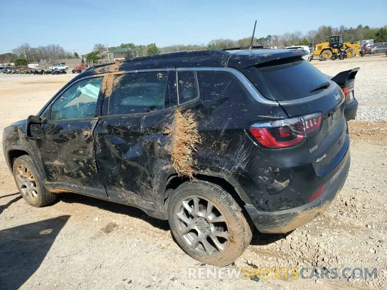 2 Photograph of a damaged car 3C4NJDFB3NT169913 JEEP COMPASS 2022