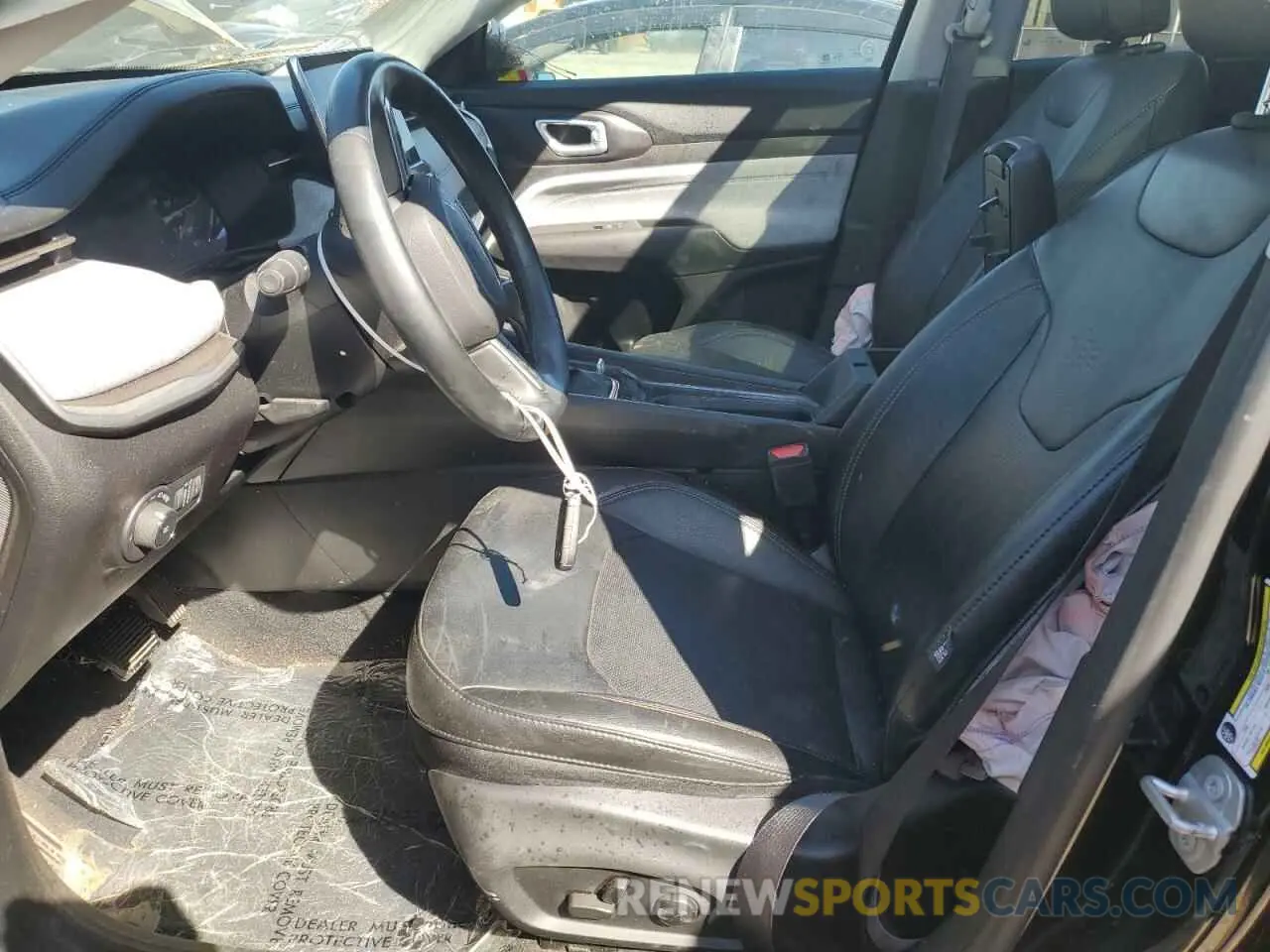 7 Photograph of a damaged car 3C4NJDFB3NT169913 JEEP COMPASS 2022