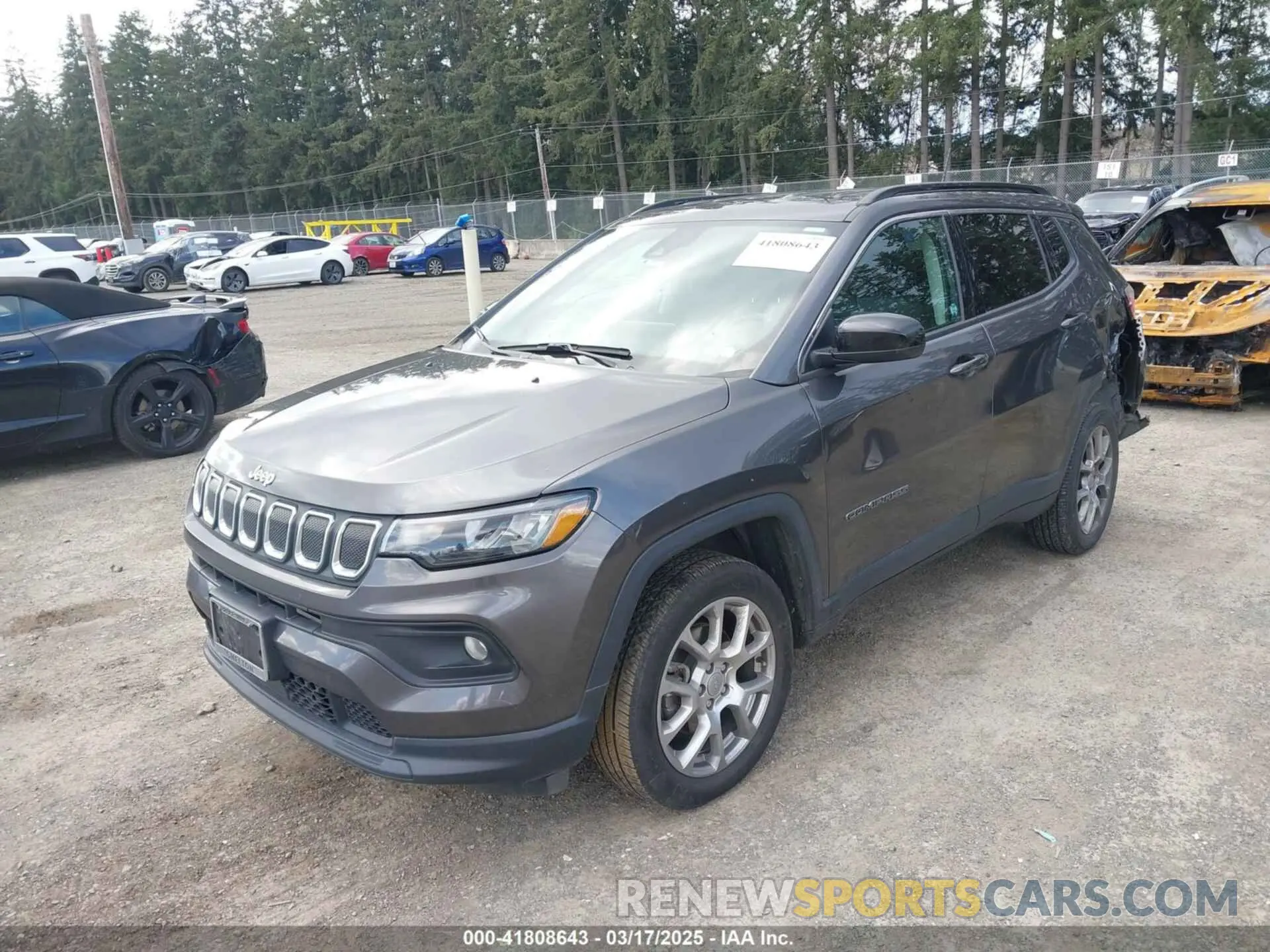 2 Photograph of a damaged car 3C4NJDFB3NT214607 JEEP COMPASS 2022