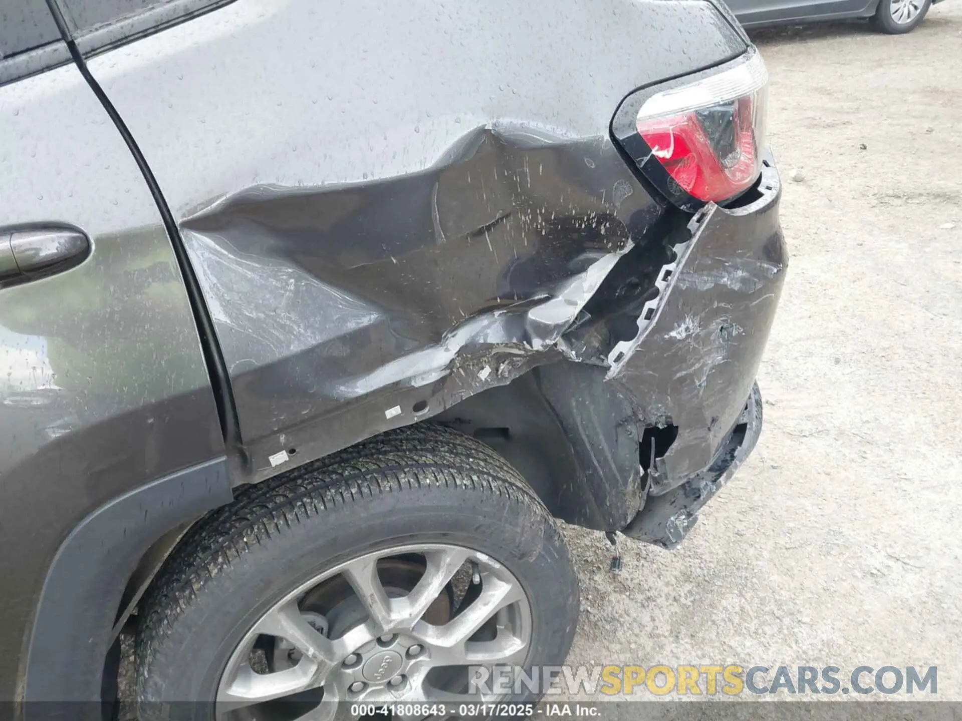 6 Photograph of a damaged car 3C4NJDFB3NT214607 JEEP COMPASS 2022