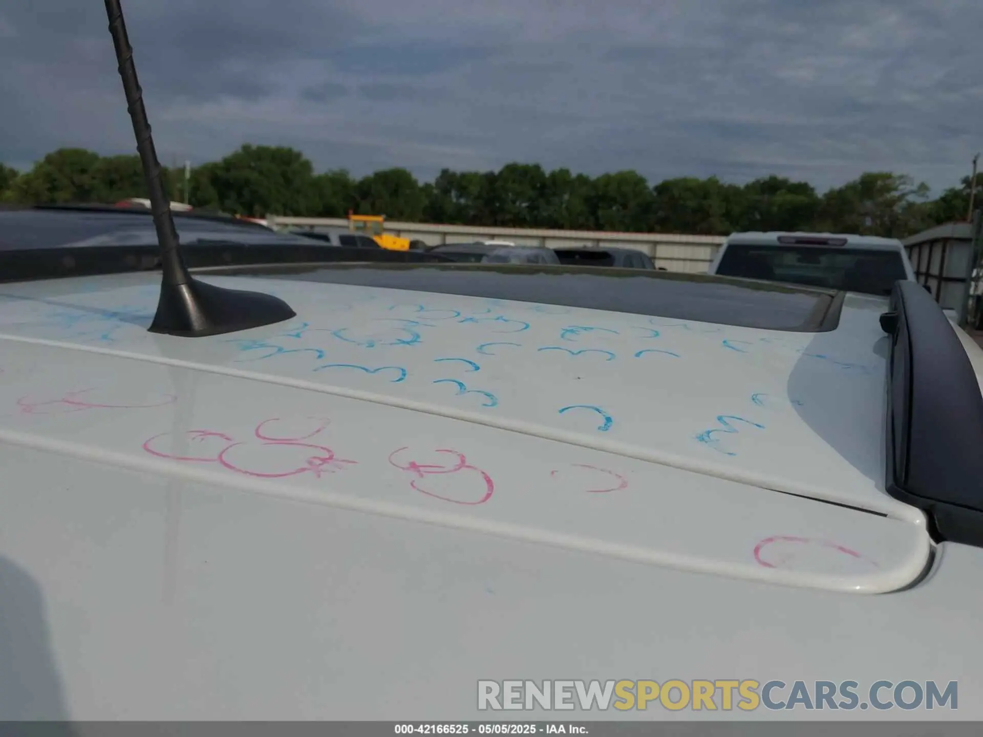 6 Photograph of a damaged car 3C4NJDFB4NT209450 JEEP COMPASS 2022