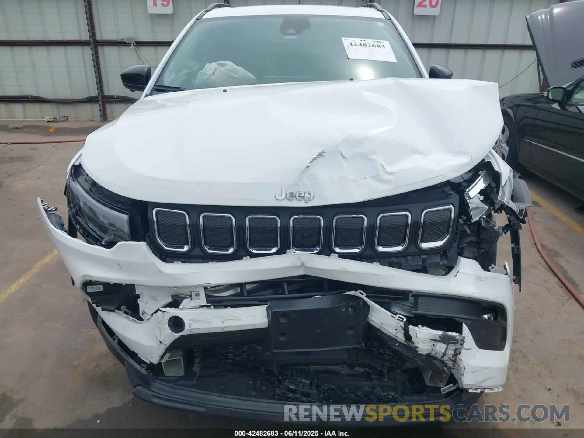 12 Photograph of a damaged car 3C4NJDFB4NT211280 JEEP COMPASS 2022