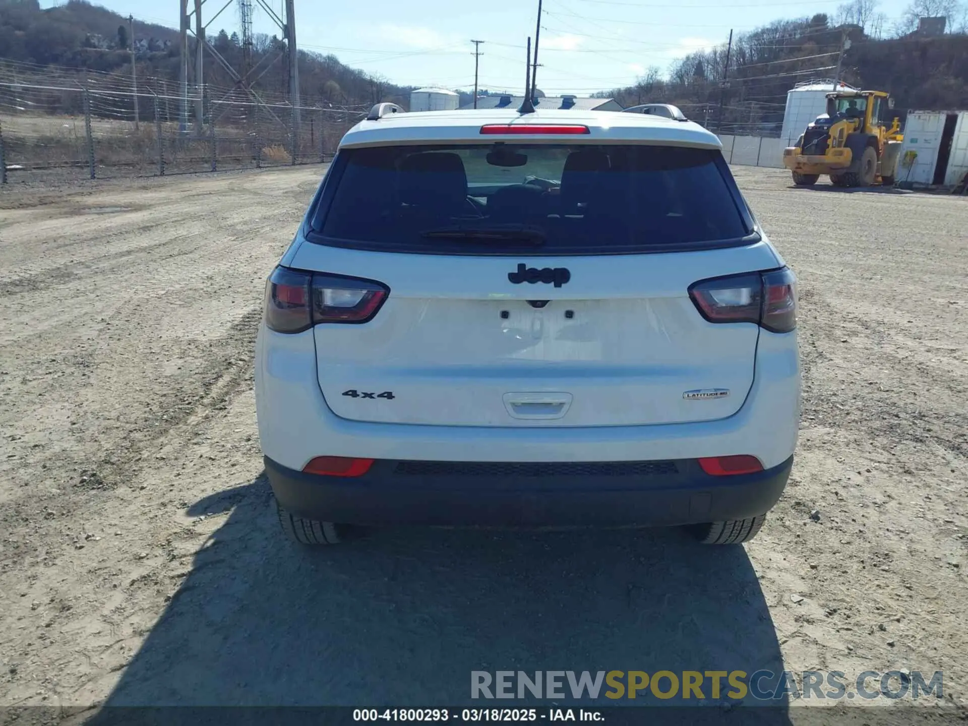 16 Photograph of a damaged car 3C4NJDFB5NT172425 JEEP COMPASS 2022