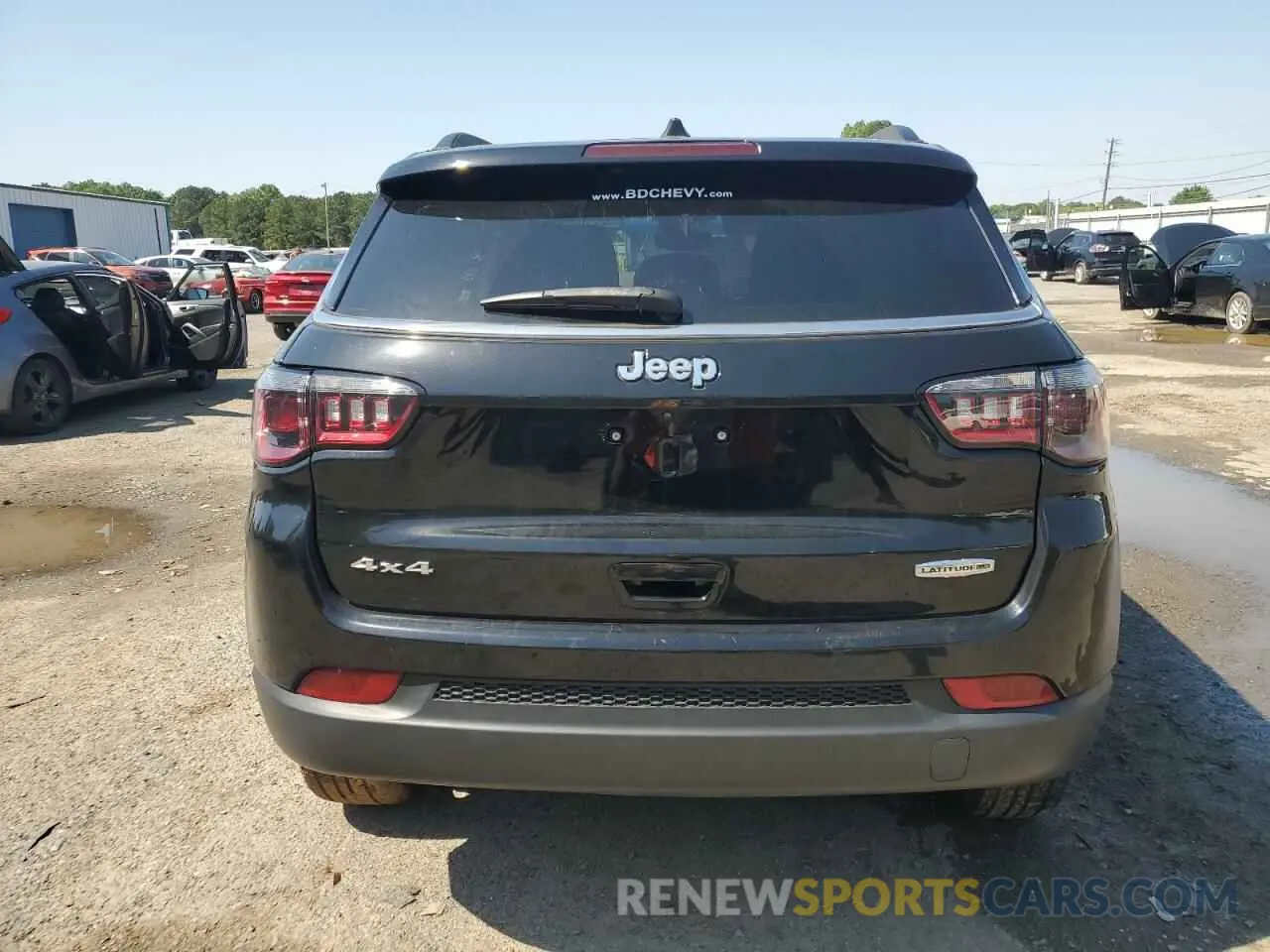 6 Photograph of a damaged car 3C4NJDFB6NT126795 JEEP COMPASS 2022