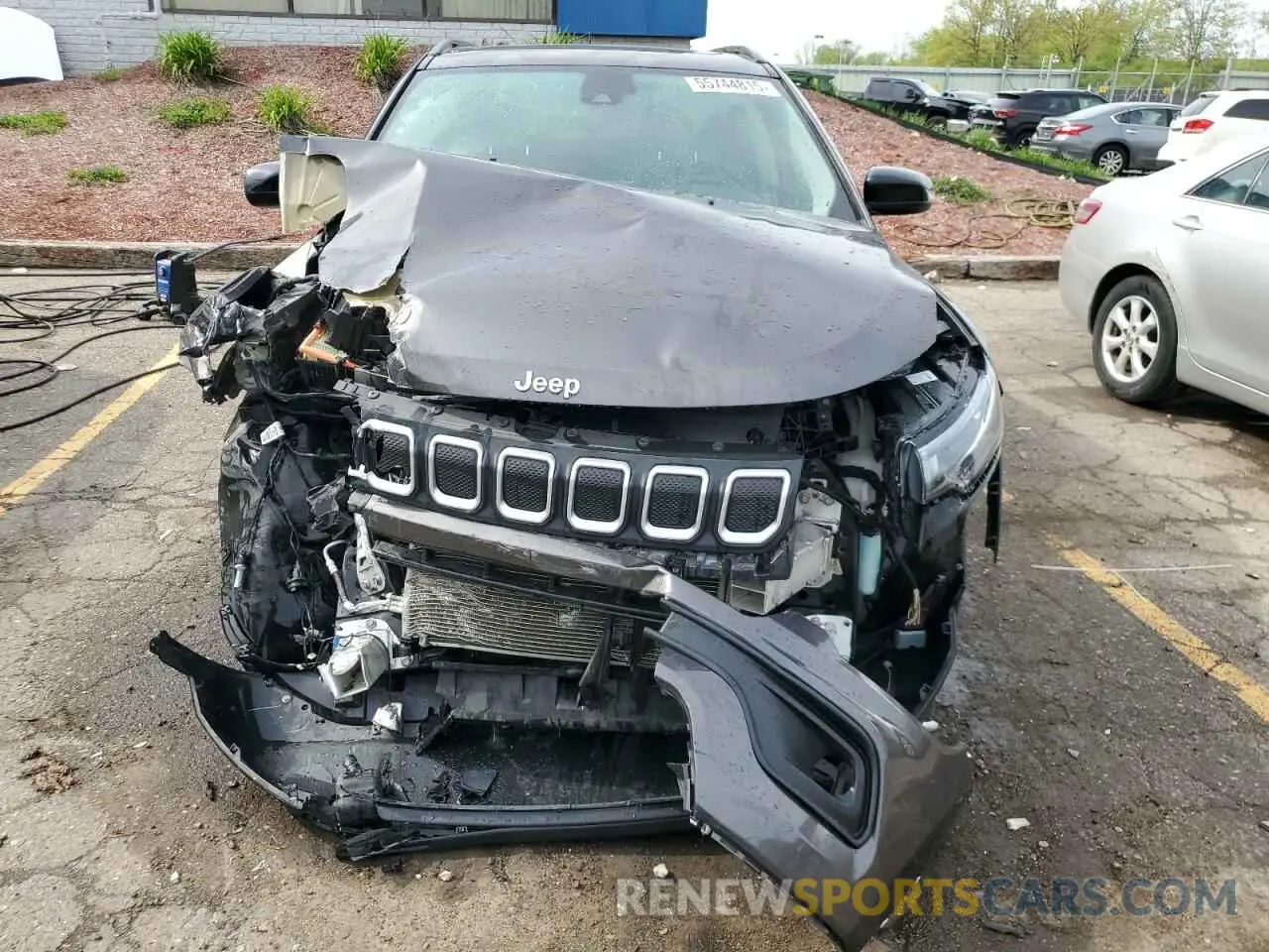 5 Photograph of a damaged car 3C4NJDFB7NT109259 JEEP COMPASS 2022