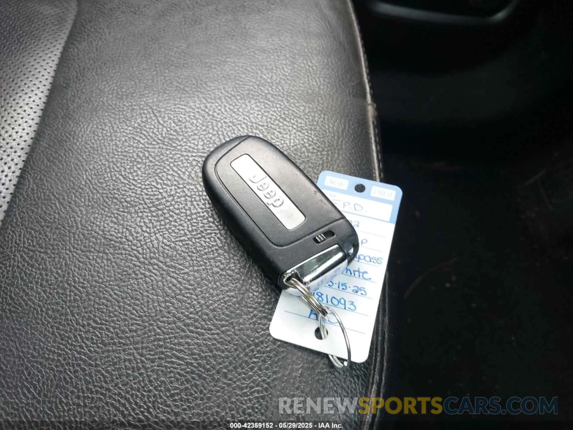11 Photograph of a damaged car 3C4NJDFB7NT181093 JEEP COMPASS 2022