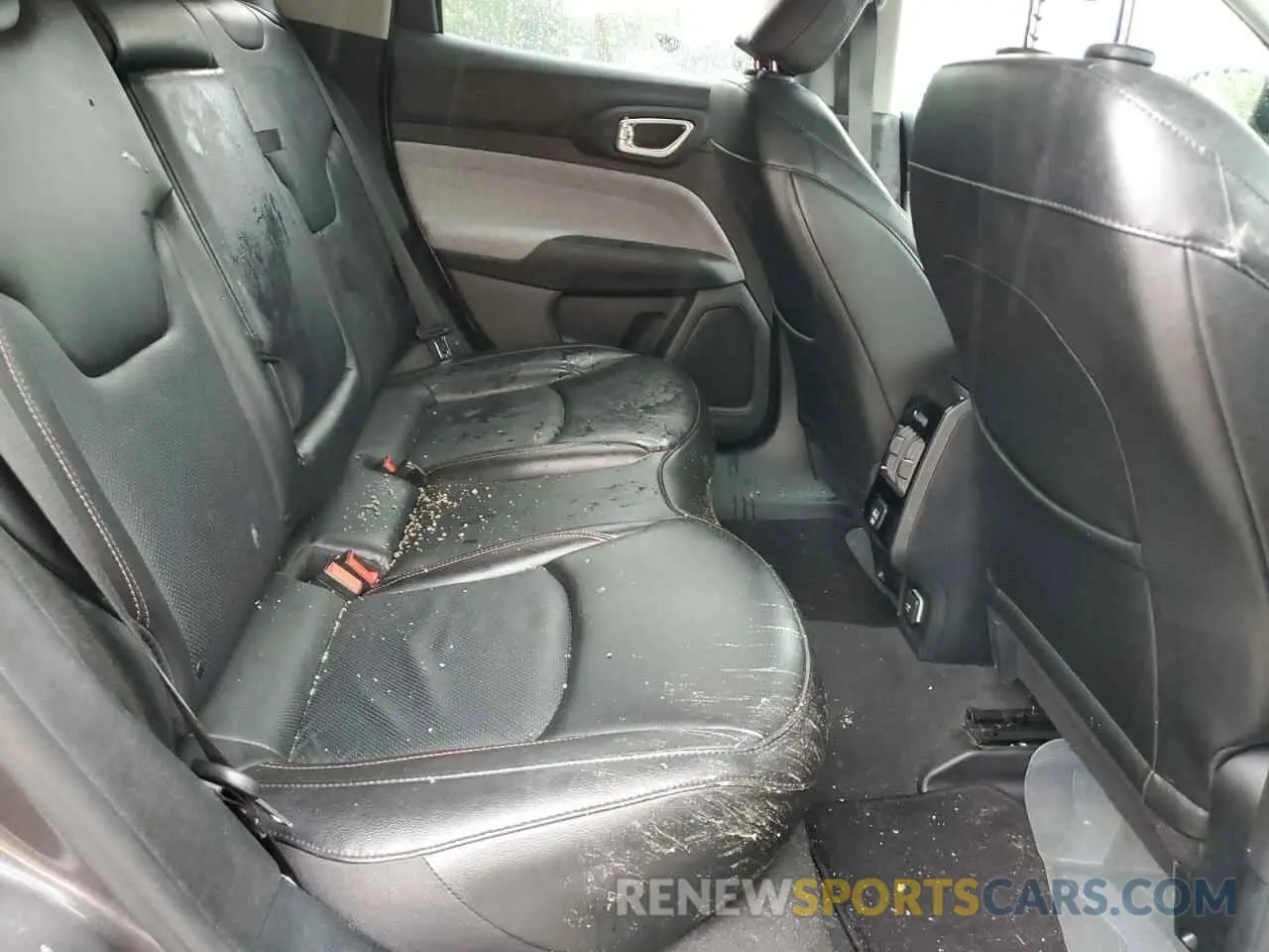 11 Photograph of a damaged car 3C4NJDFB7NT181210 JEEP COMPASS 2022