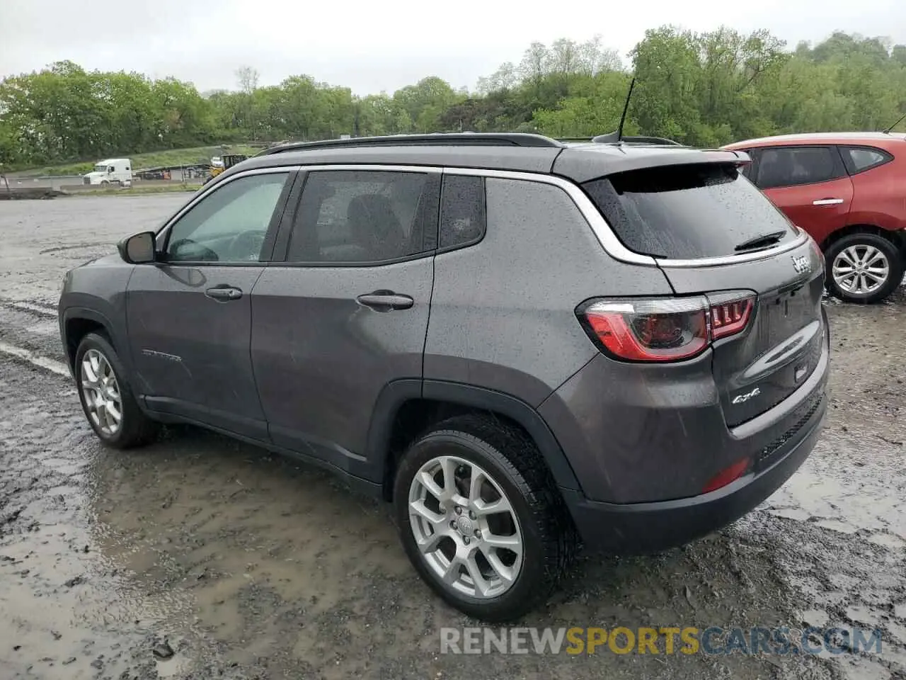 2 Photograph of a damaged car 3C4NJDFB7NT181210 JEEP COMPASS 2022