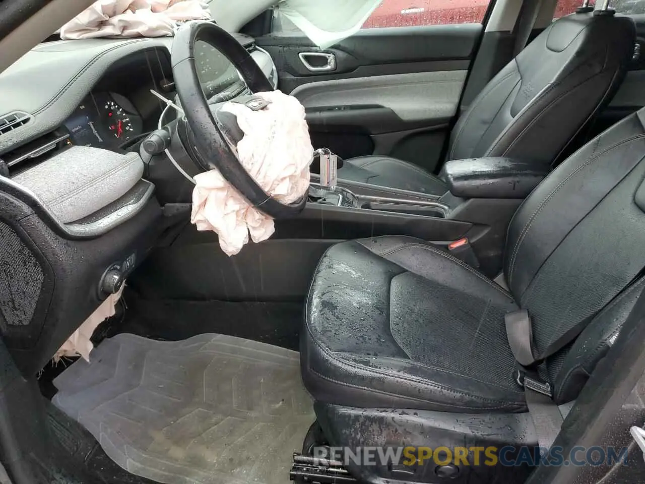7 Photograph of a damaged car 3C4NJDFB7NT181210 JEEP COMPASS 2022