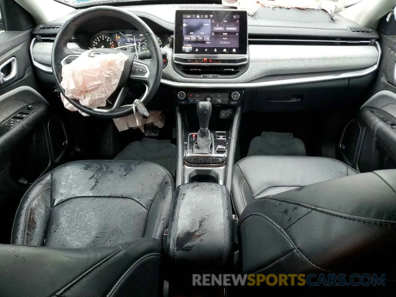 8 Photograph of a damaged car 3C4NJDFB7NT181210 JEEP COMPASS 2022