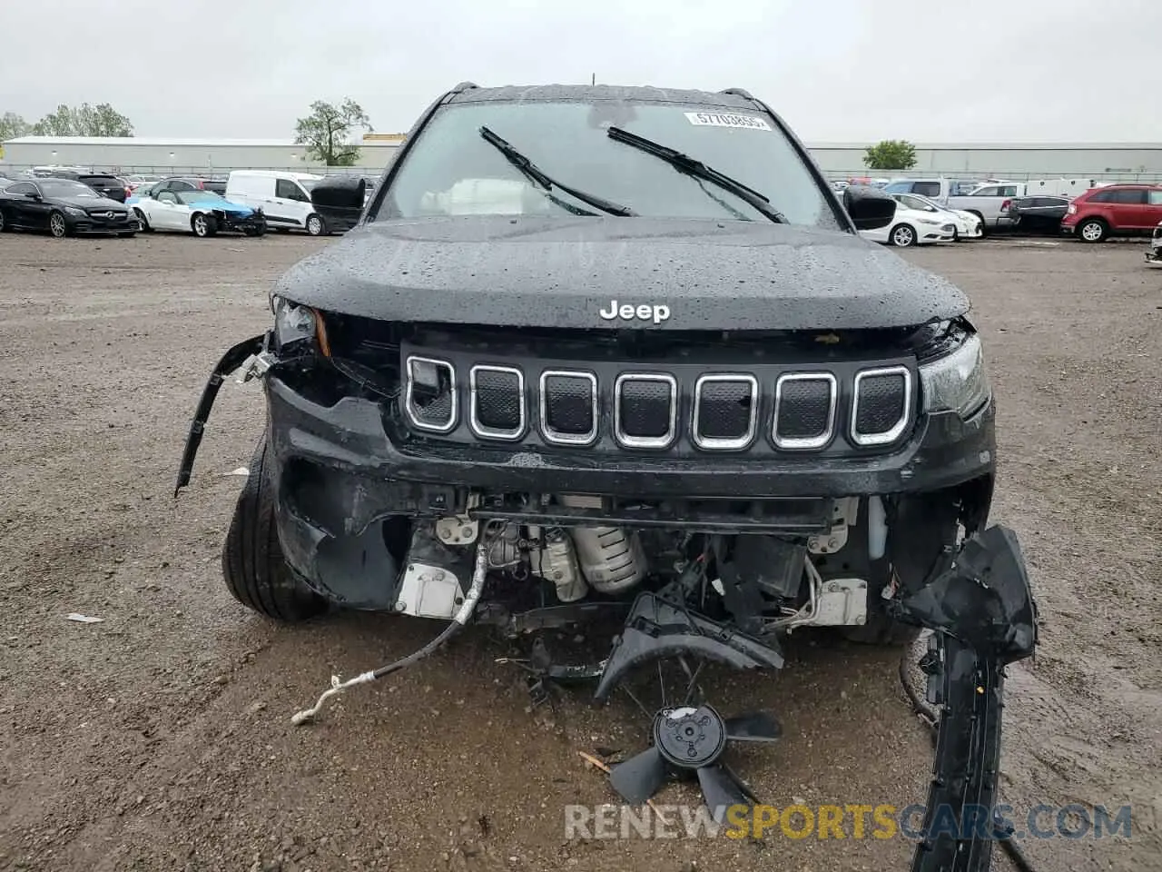 5 Photograph of a damaged car 3C4NJDFB7NT219096 JEEP COMPASS 2022