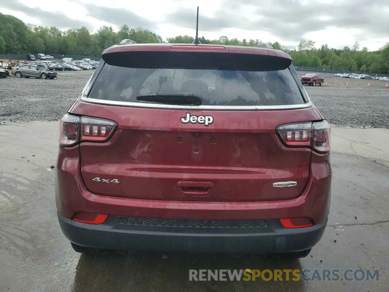 6 Photograph of a damaged car 3C4NJDFB8NT118522 JEEP COMPASS 2022