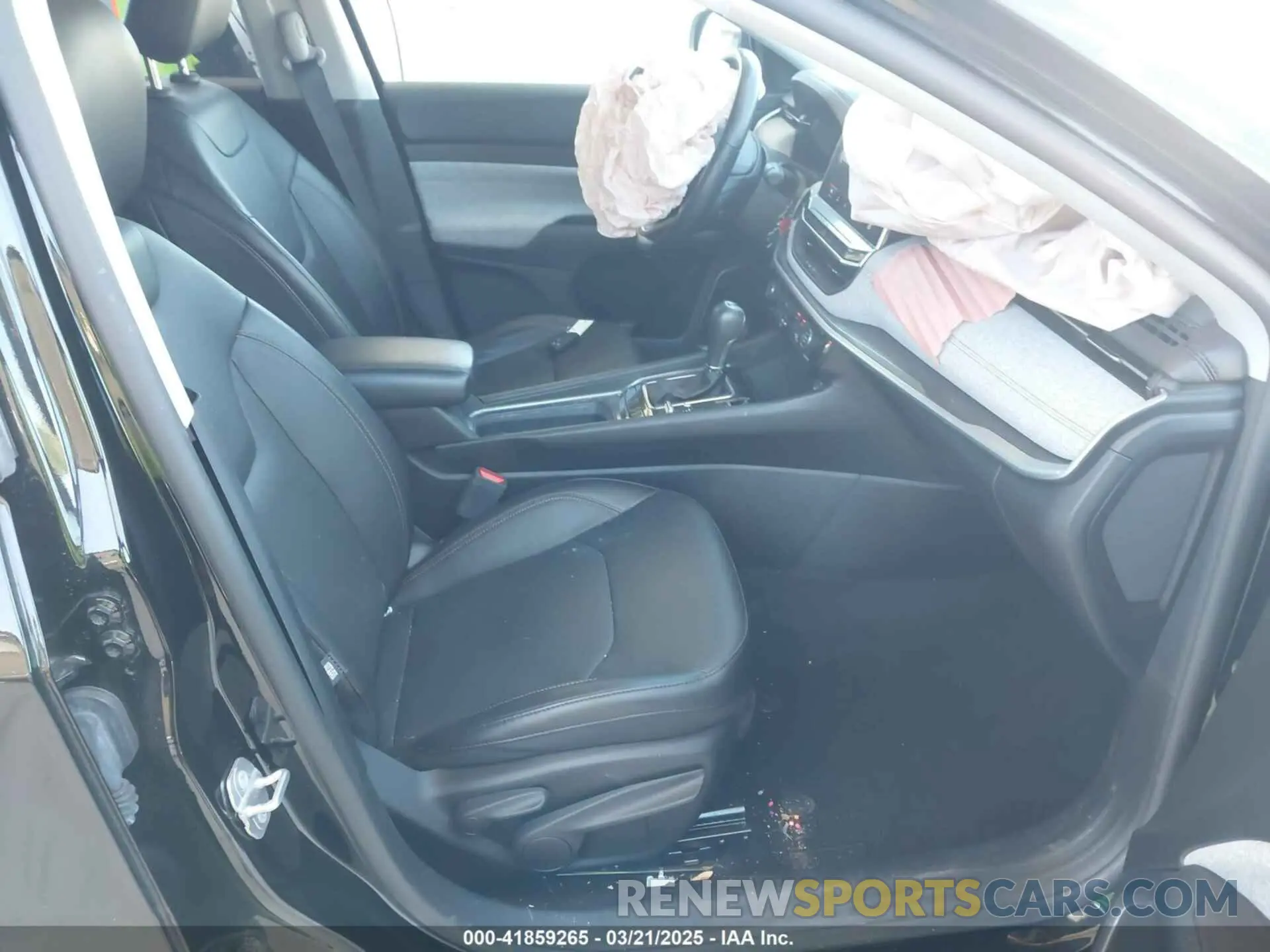 5 Photograph of a damaged car 3C4NJDFB8NT127866 JEEP COMPASS 2022