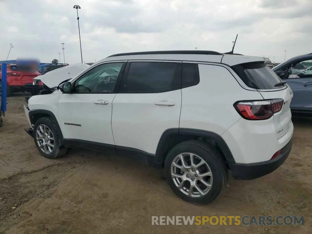 2 Photograph of a damaged car 3C4NJDFB8NT208723 JEEP COMPASS 2022