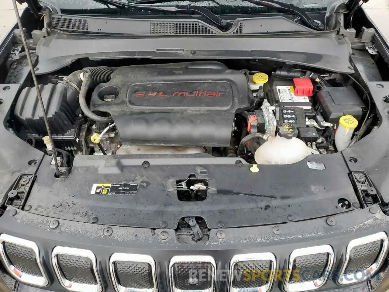 12 Photograph of a damaged car 3C4NJDFB8NT215509 JEEP COMPASS 2022