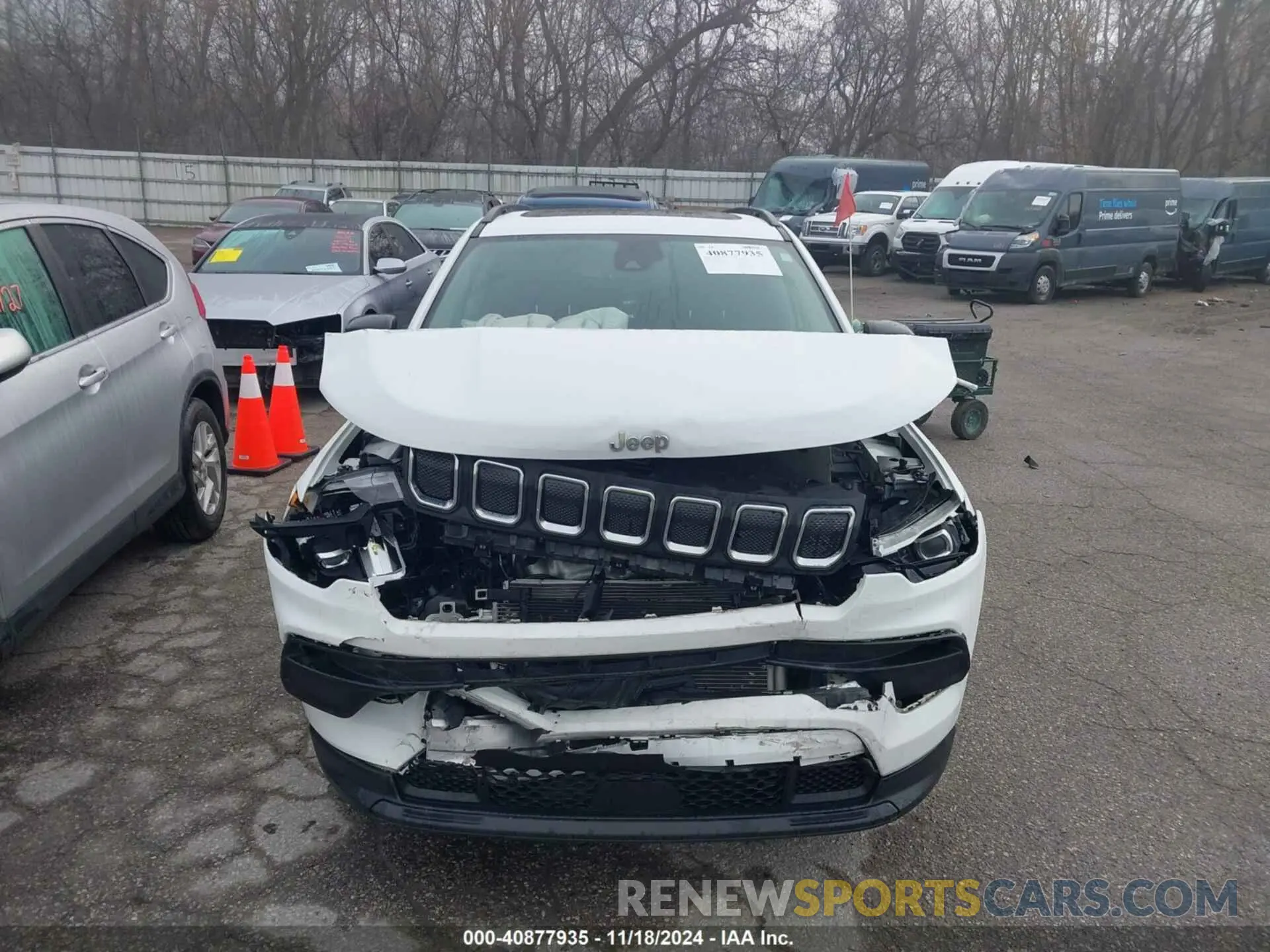 12 Photograph of a damaged car 3C4NJDFB9NT183038 JEEP COMPASS 2022