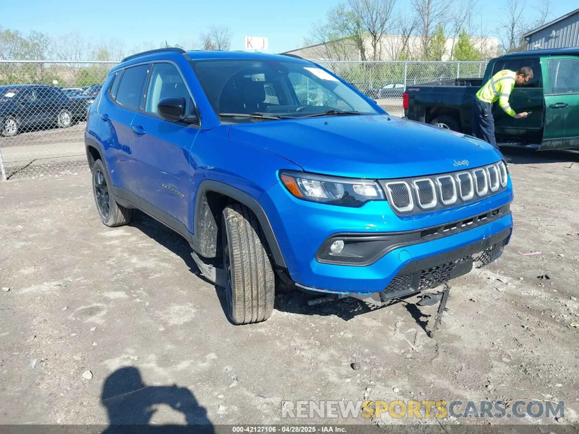1 Photograph of a damaged car 3C4NJDFBXNT129487 JEEP COMPASS 2022