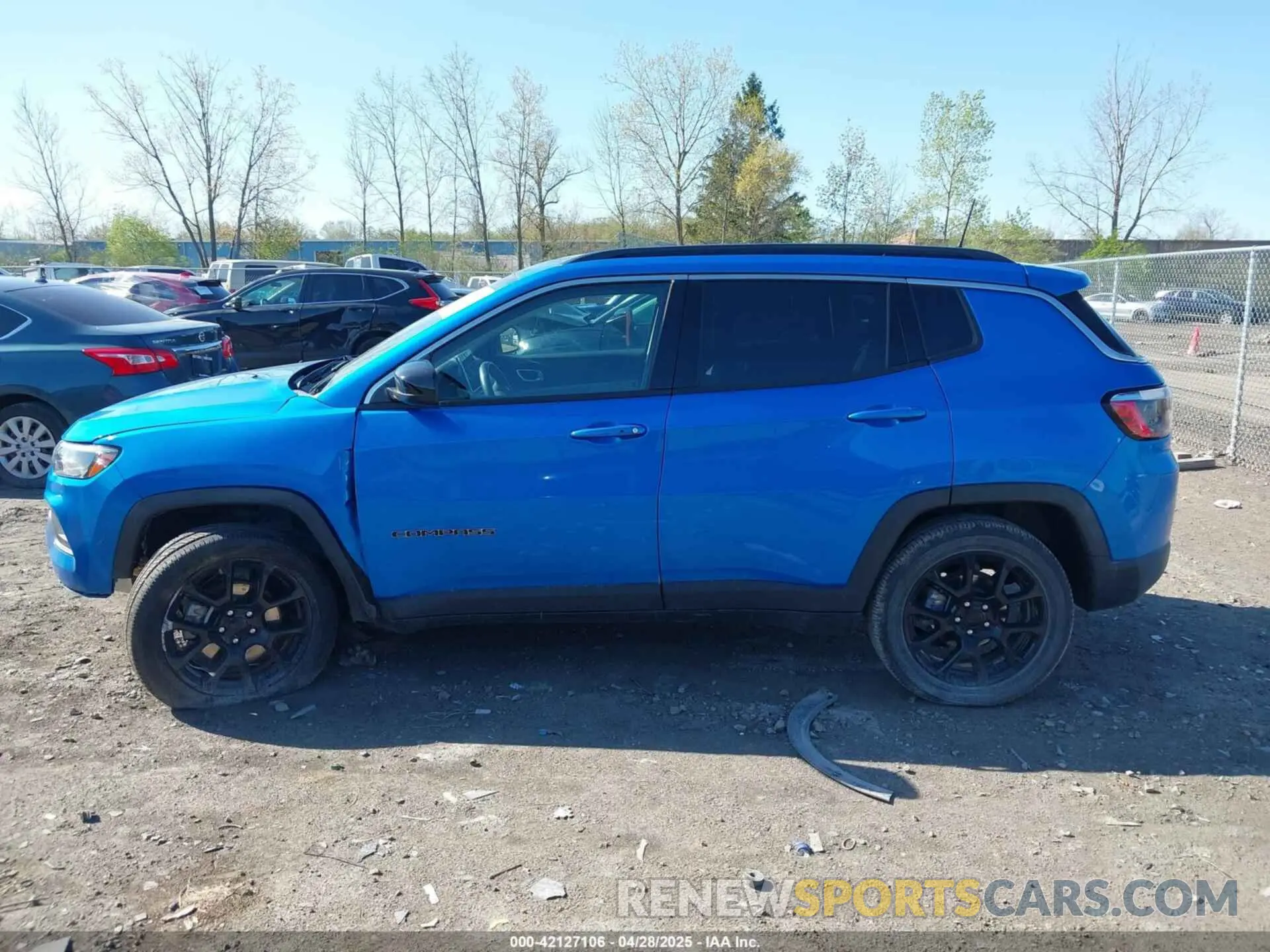 14 Photograph of a damaged car 3C4NJDFBXNT129487 JEEP COMPASS 2022