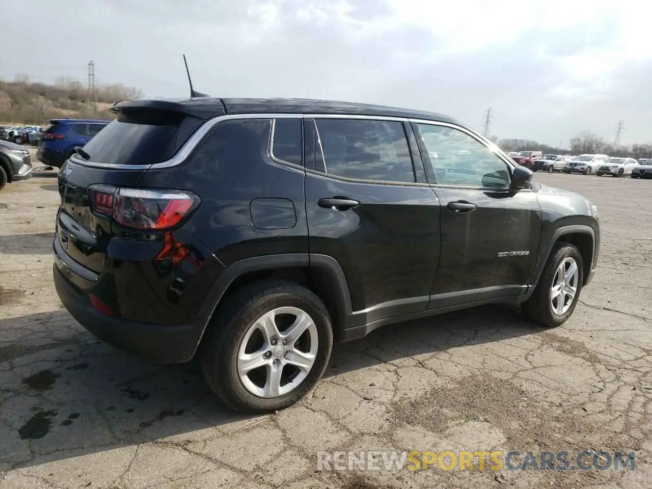 3 Photograph of a damaged car 3C4NJDAN0PT570999 JEEP COMPASS 2023