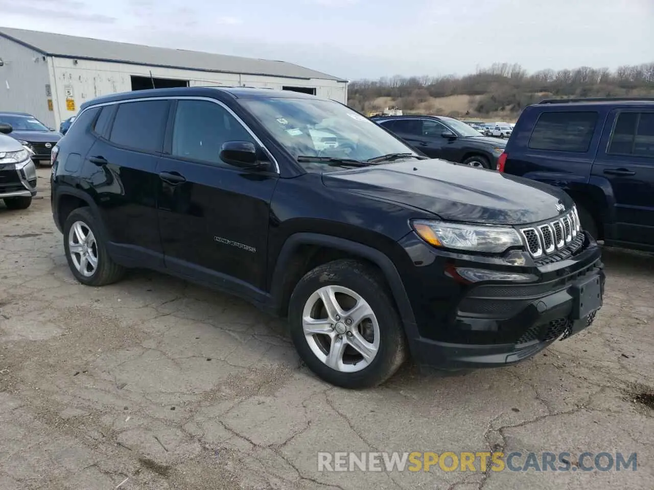 4 Photograph of a damaged car 3C4NJDAN0PT570999 JEEP COMPASS 2023