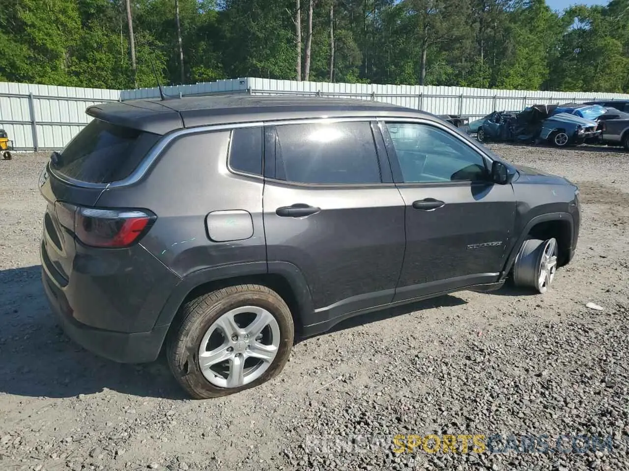 3 Photograph of a damaged car 3C4NJDAN0PT572204 JEEP COMPASS 2023