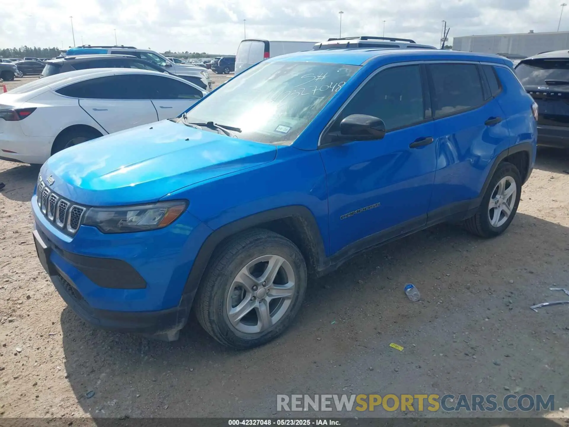2 Photograph of a damaged car 3C4NJDAN1PT509922 JEEP COMPASS 2023