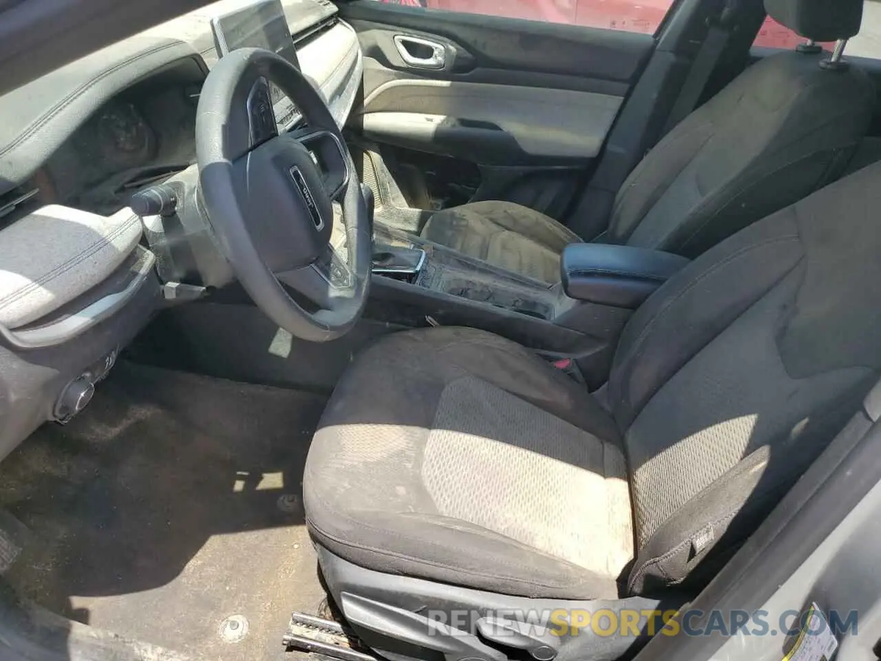 7 Photograph of a damaged car 3C4NJDAN4PT529761 JEEP COMPASS 2023