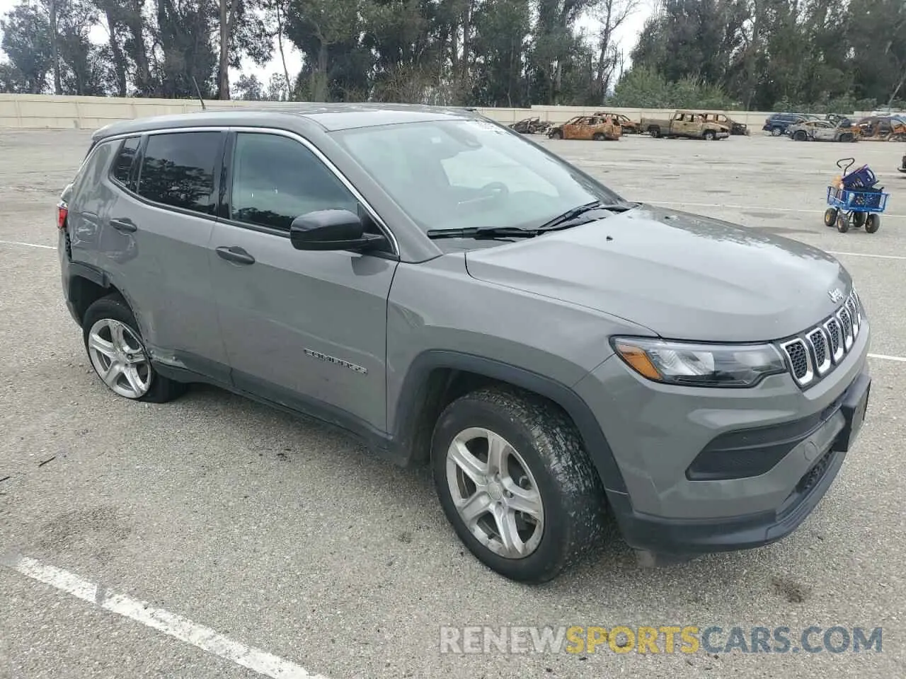 4 Photograph of a damaged car 3C4NJDAN8PT516673 JEEP COMPASS 2023