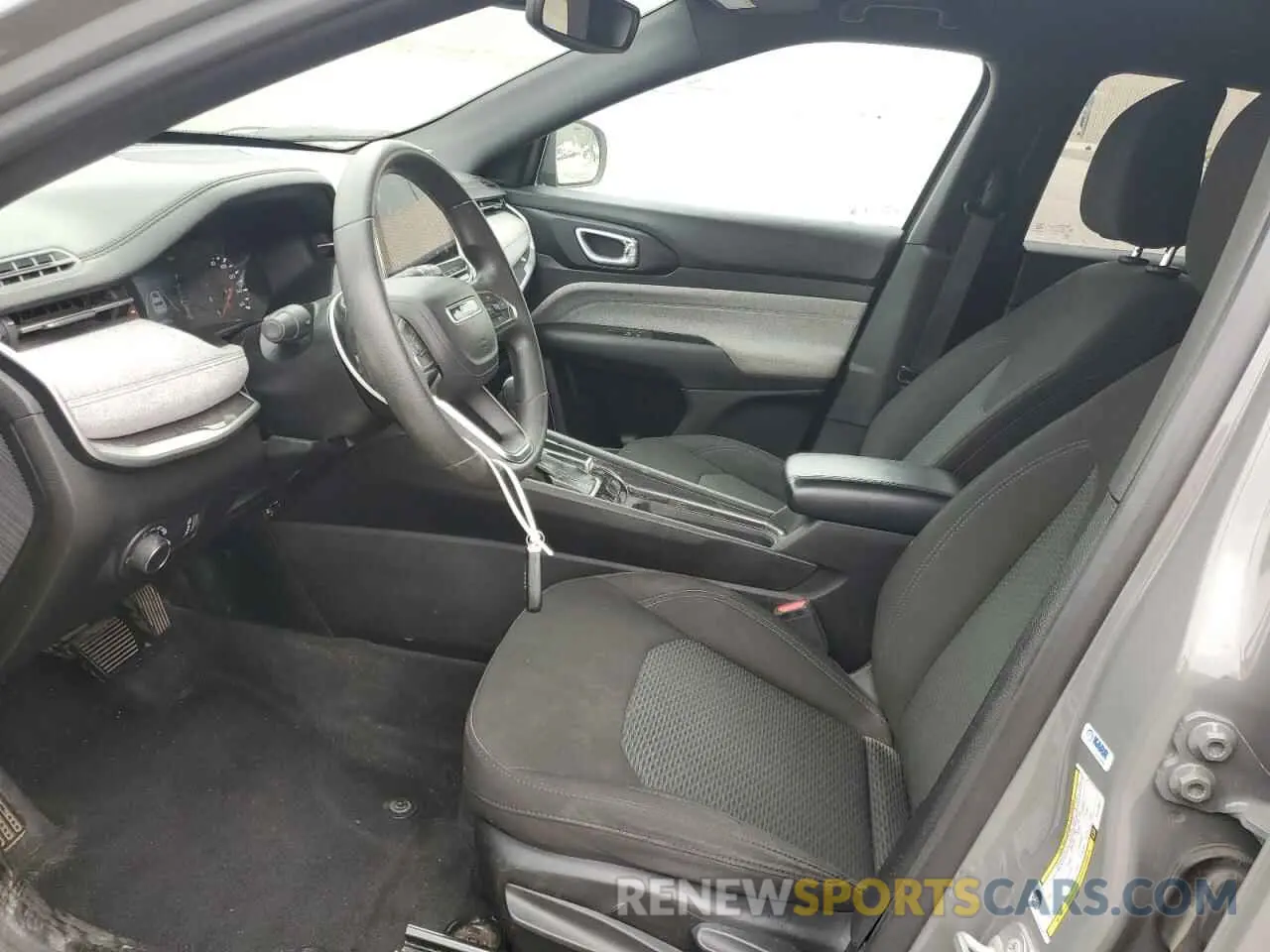 7 Photograph of a damaged car 3C4NJDAN8PT516673 JEEP COMPASS 2023